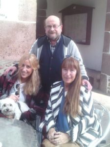 josu-con-amanda-y-cecilia