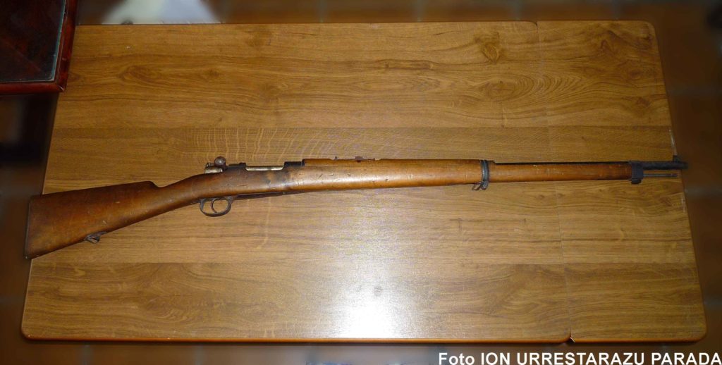 Fusil Mauser modelo 1893 de la Sala Histórica del Acuartelamiento Loyola. Foto Ion Urrestarazu Parada.