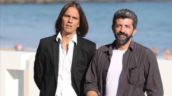 GR5143 SAN SEBASTIAN 29 09 2017 -El director Alberto Rodriguez d y el co-creador y guionista Rafael Cobos durante la presentacion hoy de La peste que se presenta fuera de concurso en la seccion oficial de la 65 edicion del Festival Internacional de Cine de San Sebastian EFE Javier Etxezarreta